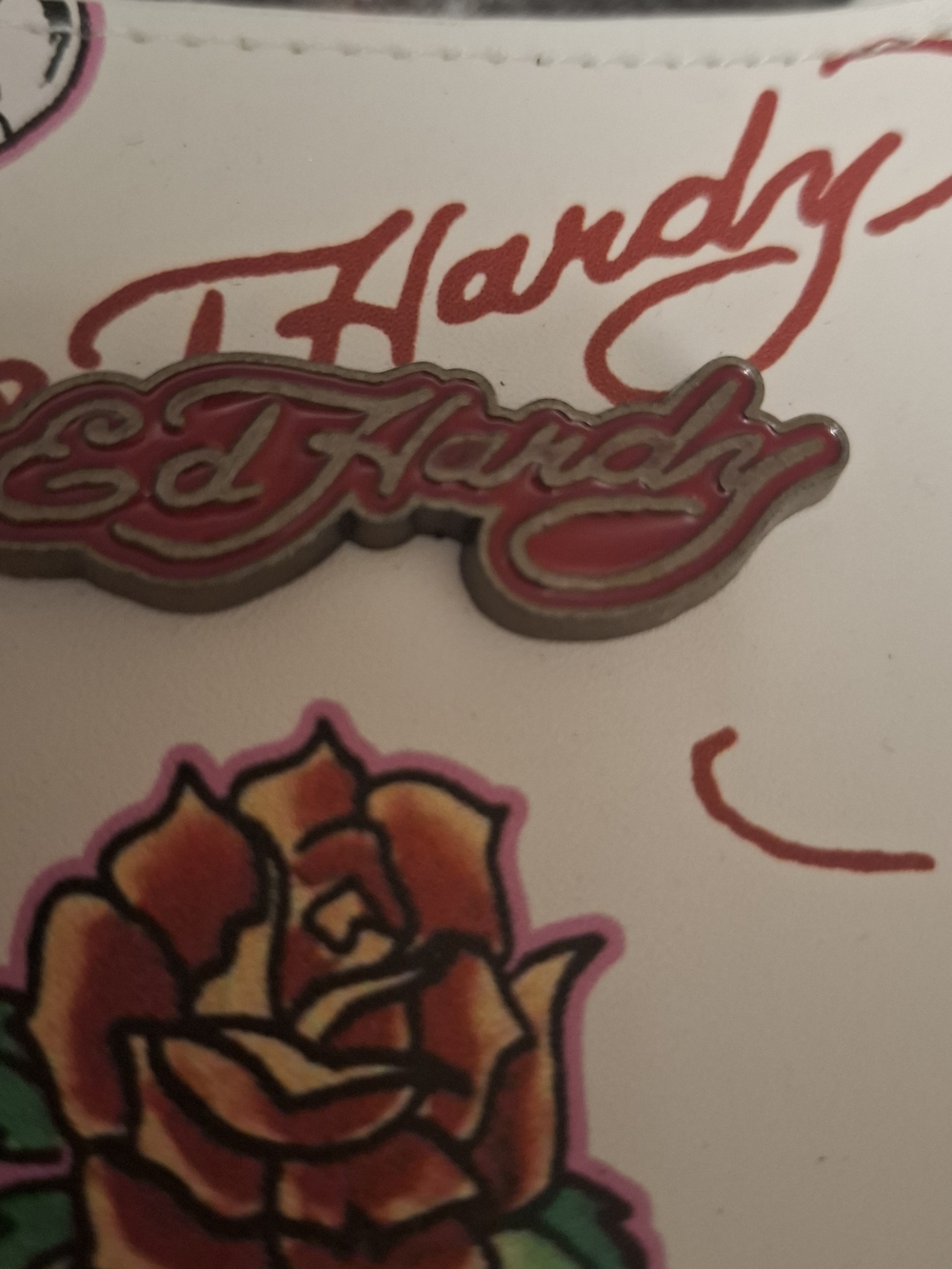 Ed Hardy White Tote with Red Heart & Pink Skull Print - Picture 6 of 12